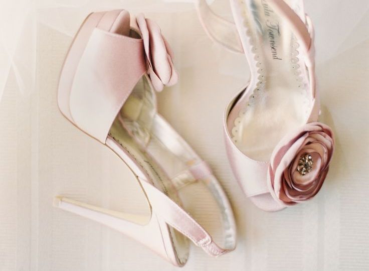 Picture-Perfect Wedding Fashion Picture-Perfect Wedding Fashion